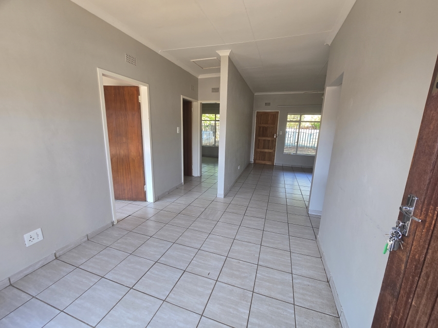 To Let 2 Bedroom Property for Rent in La Hoff North West